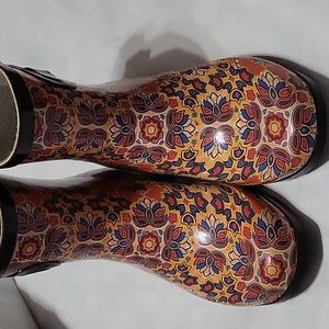 Nomad rain ankle boots size 8
